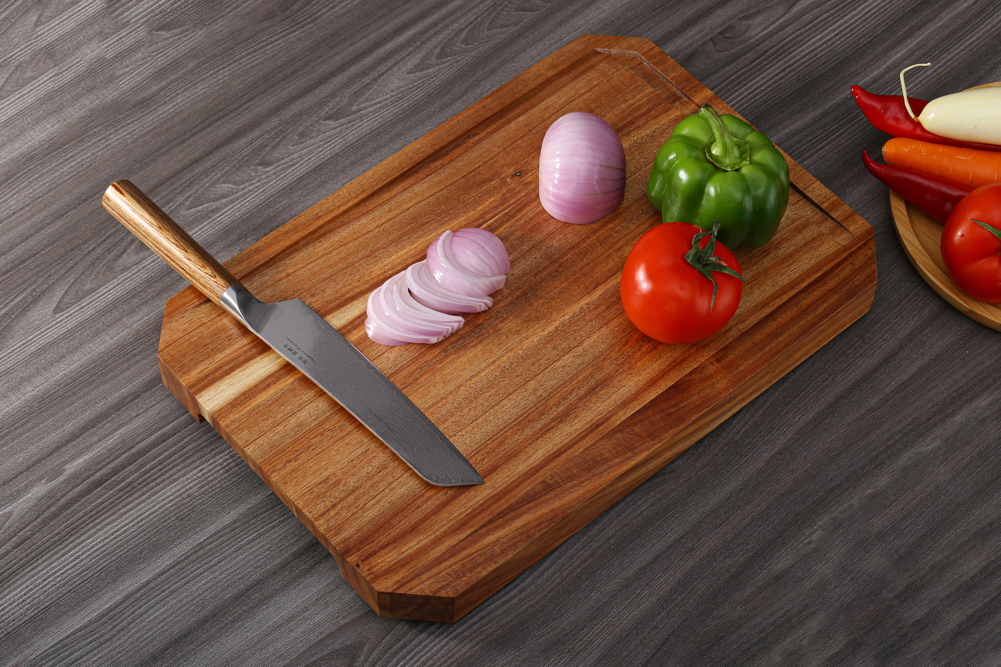 IZUMI ICHIAGO großes Schneidebrett - 65*42,5*5 cm, Akazienholz, Leinöl behandelt